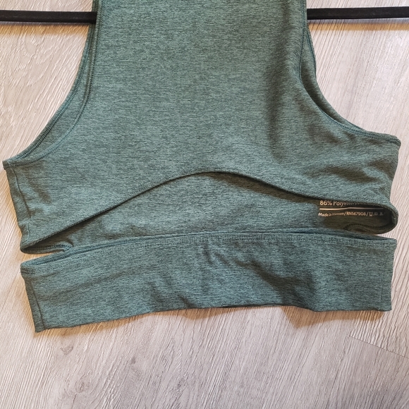 NWOT Outdoor Voices Slashback Crop Top Activewear Small - Picture 8 of 8